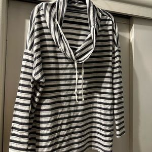 Women’s St John Bay Hooded Sweatshirt - Size 3X - Like new